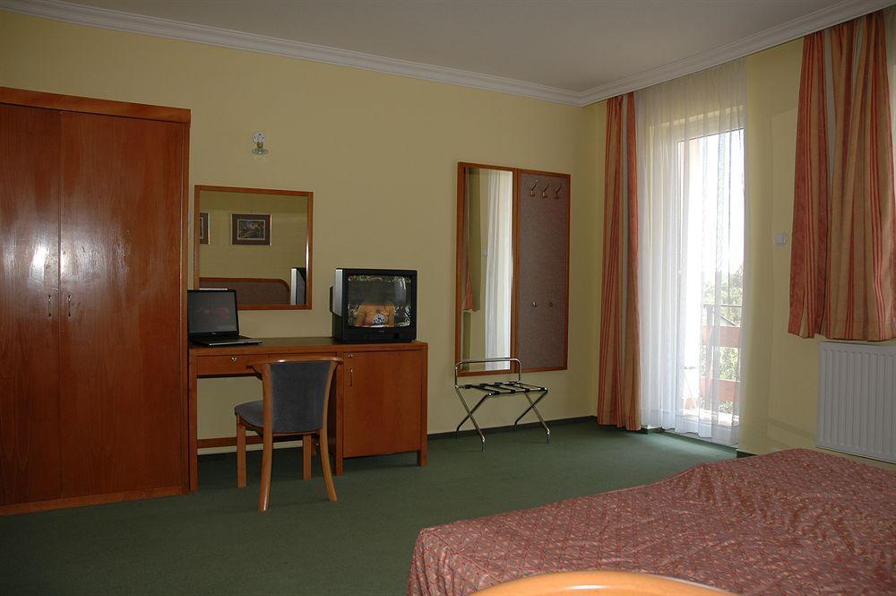 Apartment Pension Rideg Heviz Exterior photo
